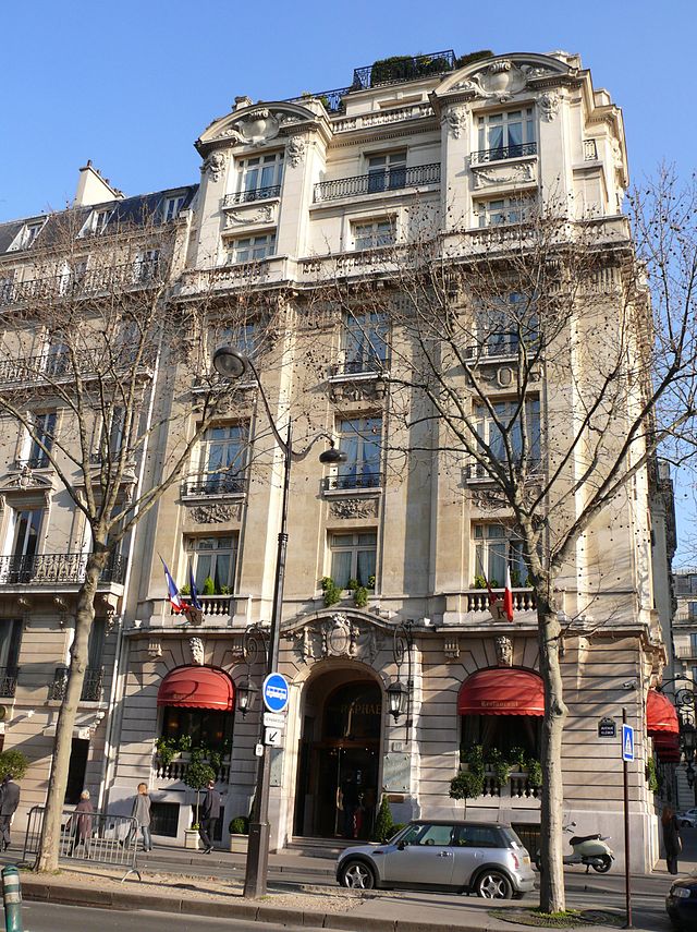 640px-Hôtel_Raphaël,_Paris_1